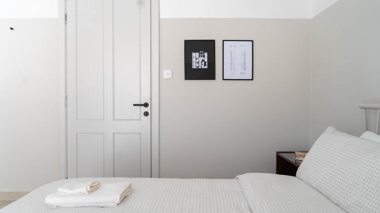 شقة Cosy Designer Seaview Penthouse With Terrace & Bbq خليج سانت بول المظهر الخارجي الصورة